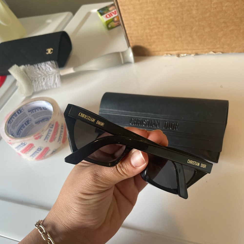 Dior sunglasses - Picture 3 of 3